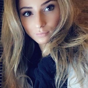 Meet your Posher, Nicole